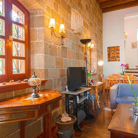 Victoria Old Town Вилла *