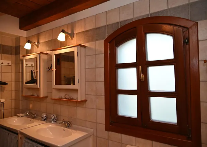 Victoria Old Town فيلة